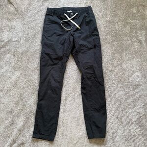 Vuori Black Cotton Ripstop Pants Size‎ Small | Athletic Travel Joggers